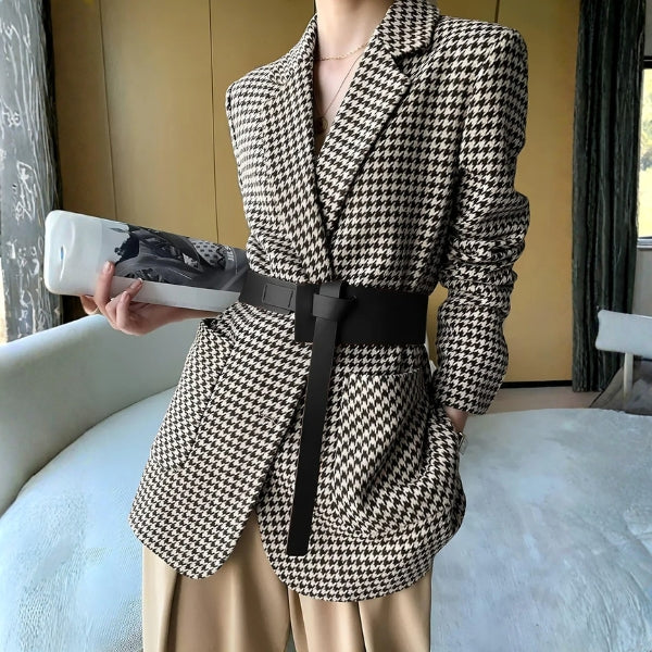 The Vienna Houndstooth Blazer