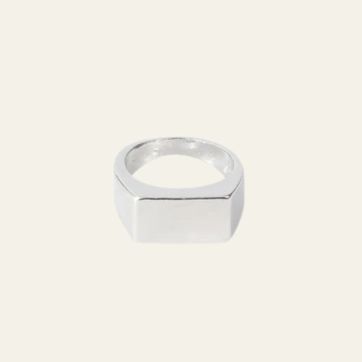 The Heritage Signet Ring