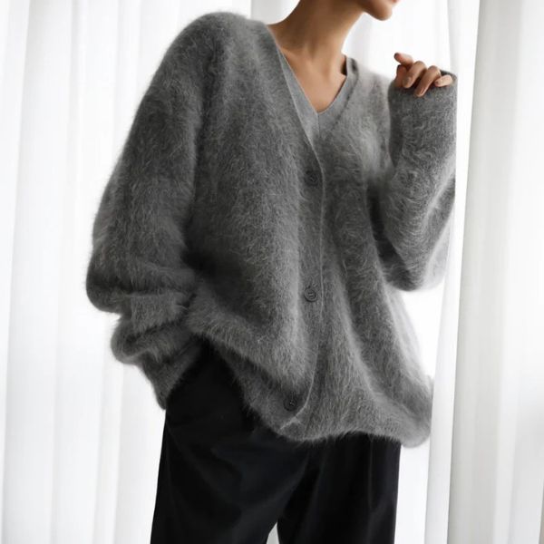 The Verona Long-sleeved Knit Cardigan