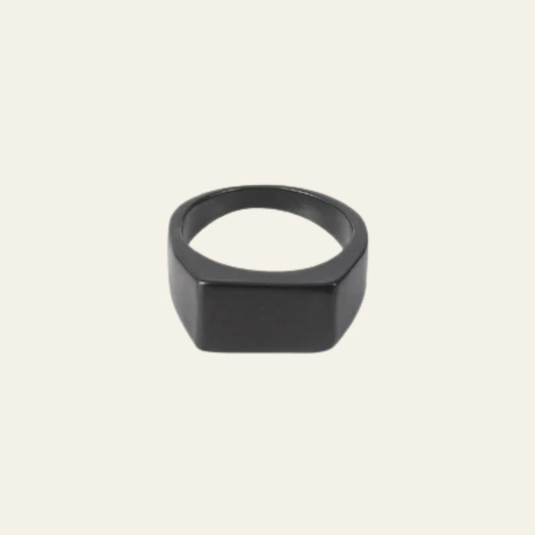 The Heritage Signet Ring