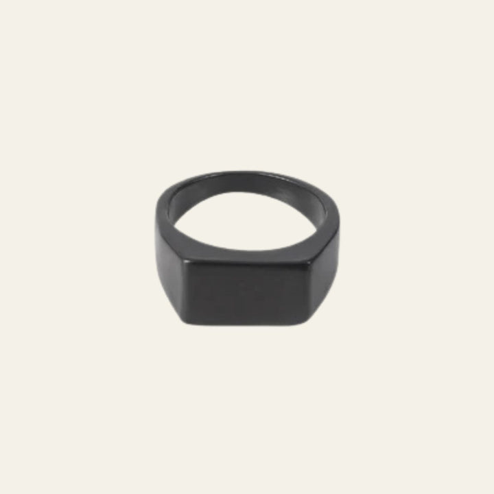 The Heritage Signet Ring