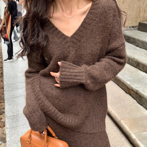 The Bordeaux Knit Skirt Set