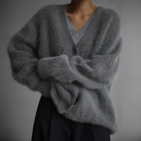 The Verona Long-sleeved Knit Cardigan